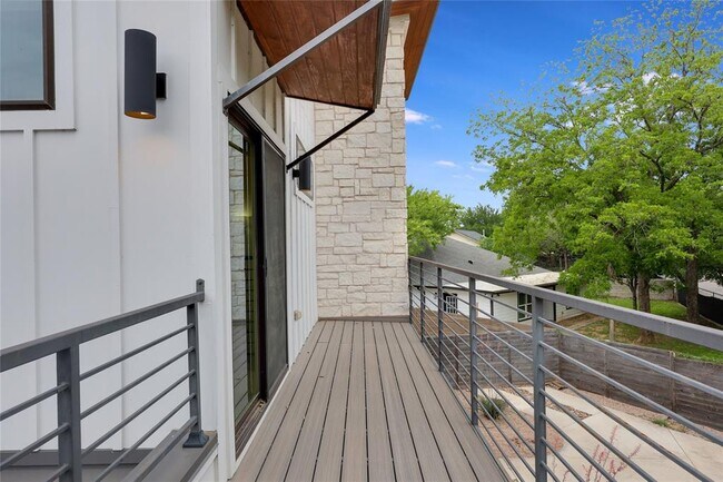 Building Photo - 108 Tillery St