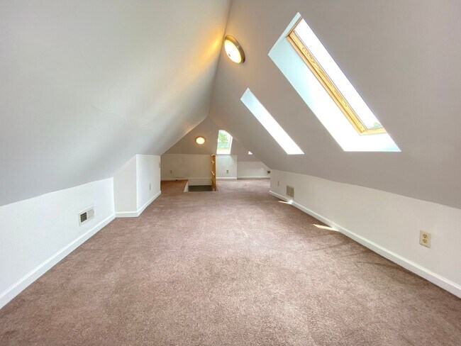 Building Photo - W Tompkins St 106-108 NPR