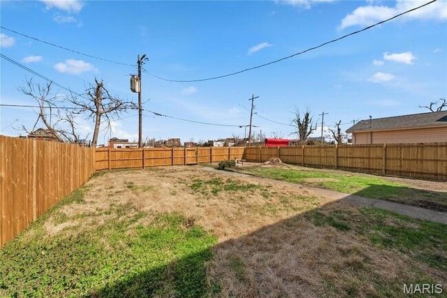Building Photo - 4643 Evans Ave