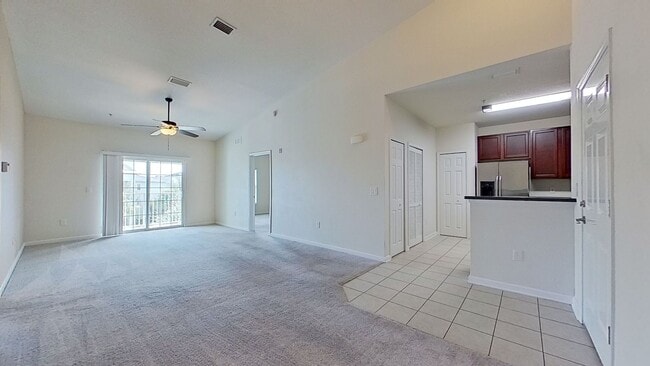 Building Photo - FIRST MONTH FREE OF RENT IF MOVE IN BY JUN...