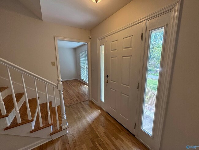 Building Photo - 295 Becky Dr