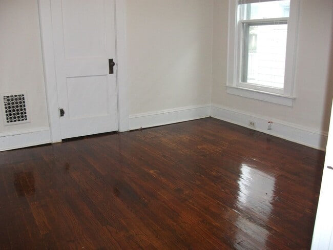 Building Photo - 1020 Euclid Ave