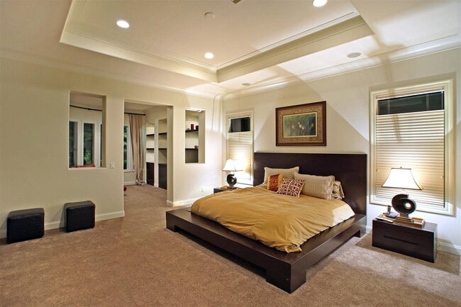 Building Photo - LUXURY LIVING W/ LAS VEGAS STRIP VIEWS!!