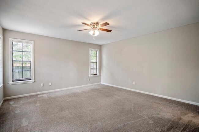 Building Photo - 3219 Fitzgerald Dr