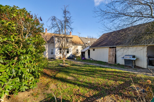 Building Photo - 115 High St