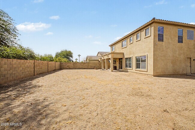 Building Photo - 11755 W Hopi St
