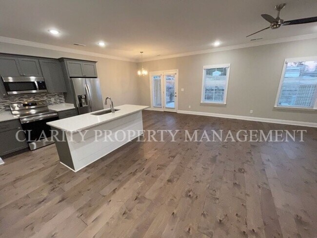 Building Photo - ***Coming soon!!***