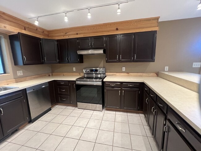 Building Photo - Beautiful Home in Echo Hills!