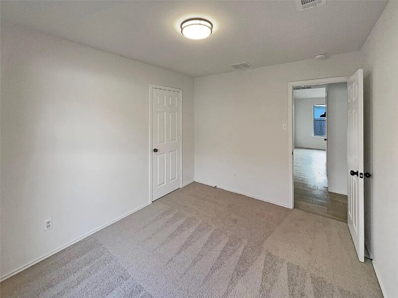 Building Photo - 1610 Cottonwood Ct