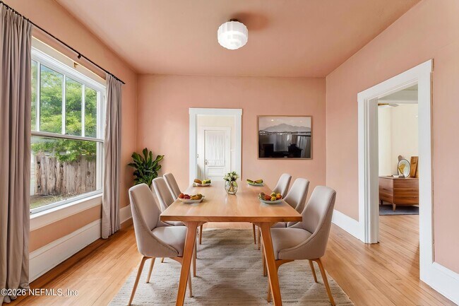 Building Photo - 4531 Attleboro St