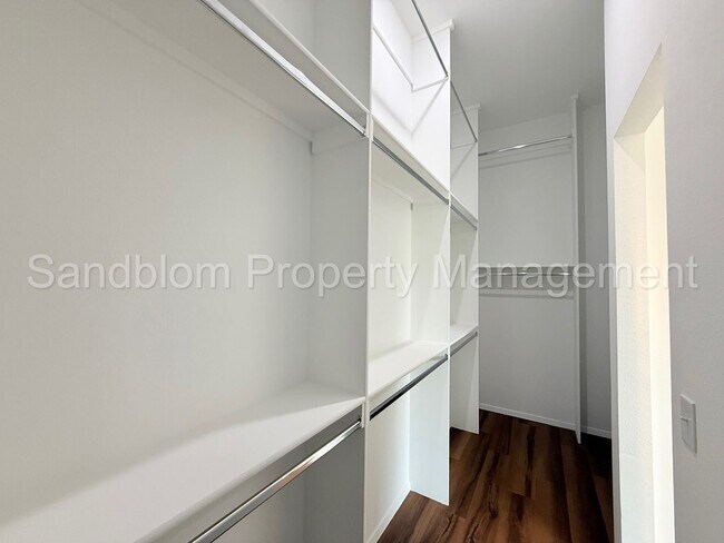 Building Photo - For Lease | Bixby | Available Now!