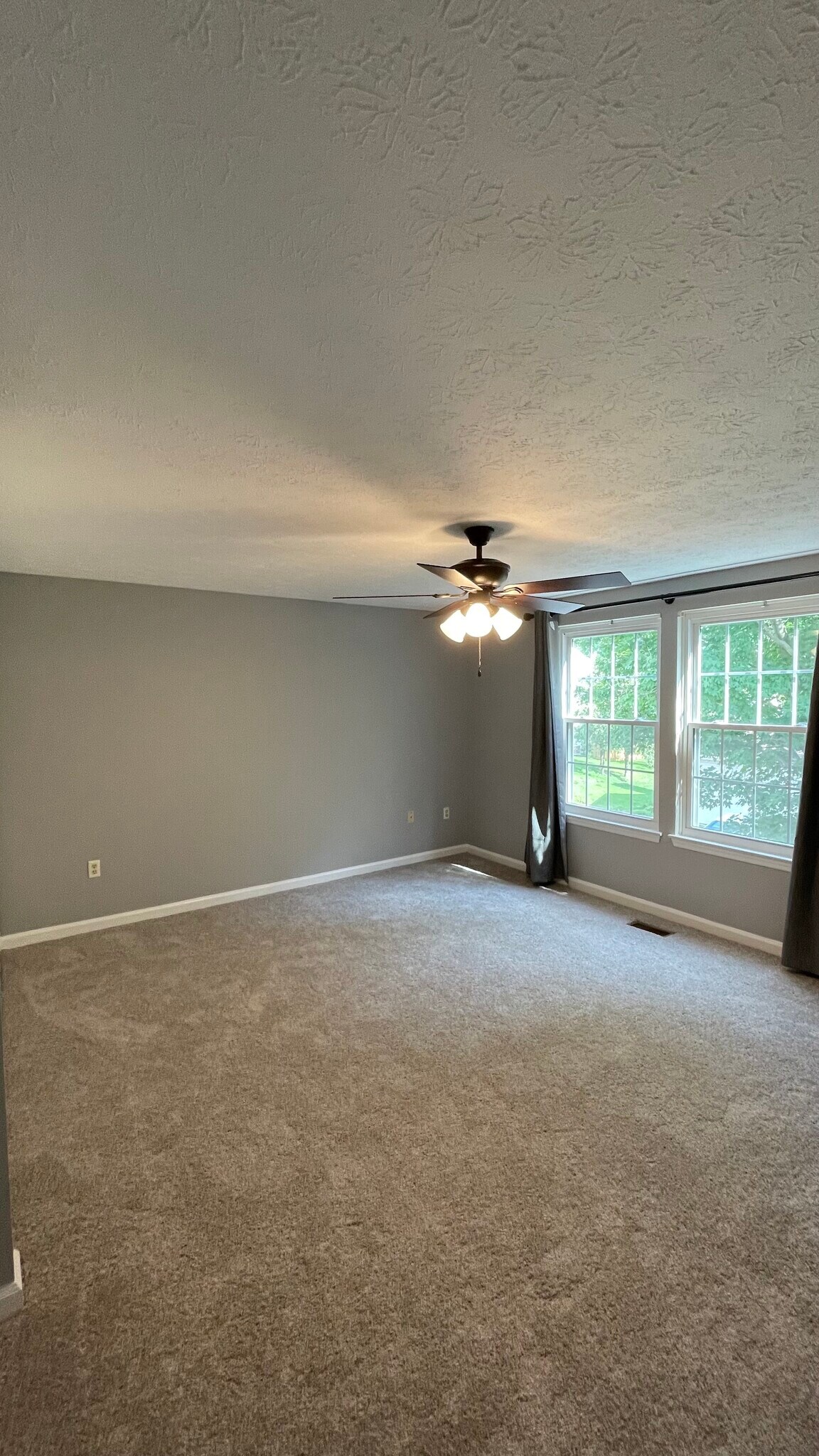 Building Photo - 8559 Wheatfield Way