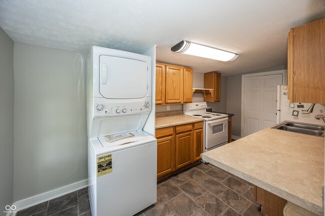 Building Photo - 3012 E Minnesota St