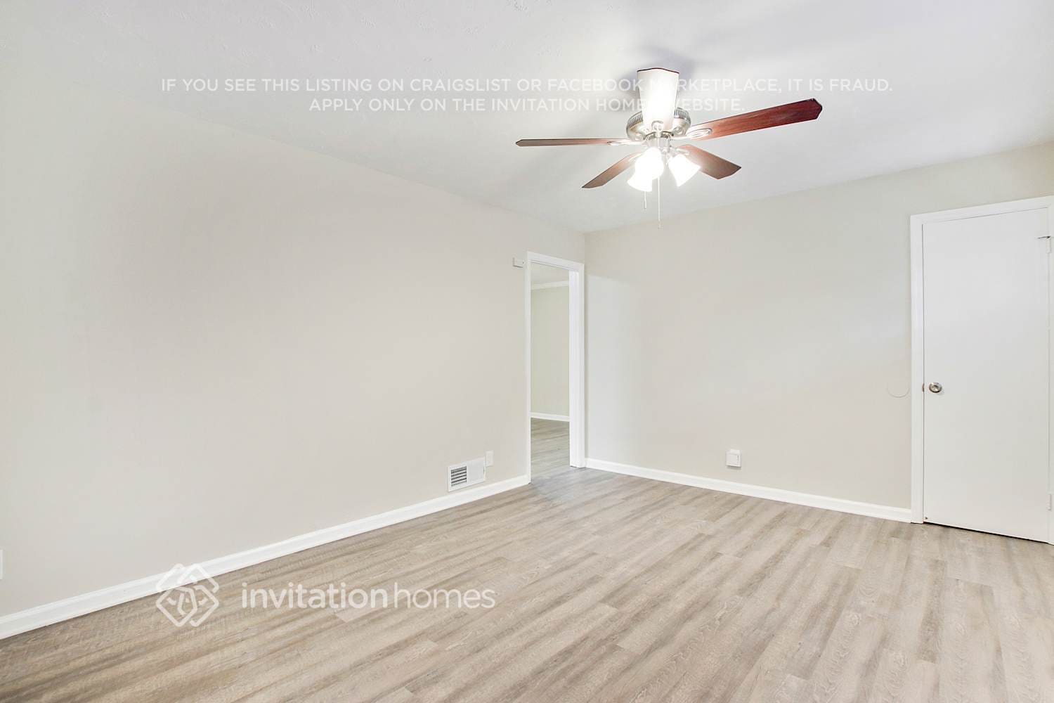 Building Photo - 4596 Sahara Dr SW