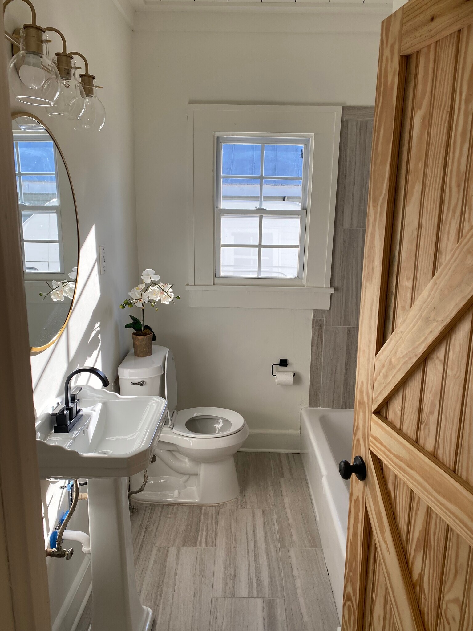 Bathroom - 1011 E 34th St