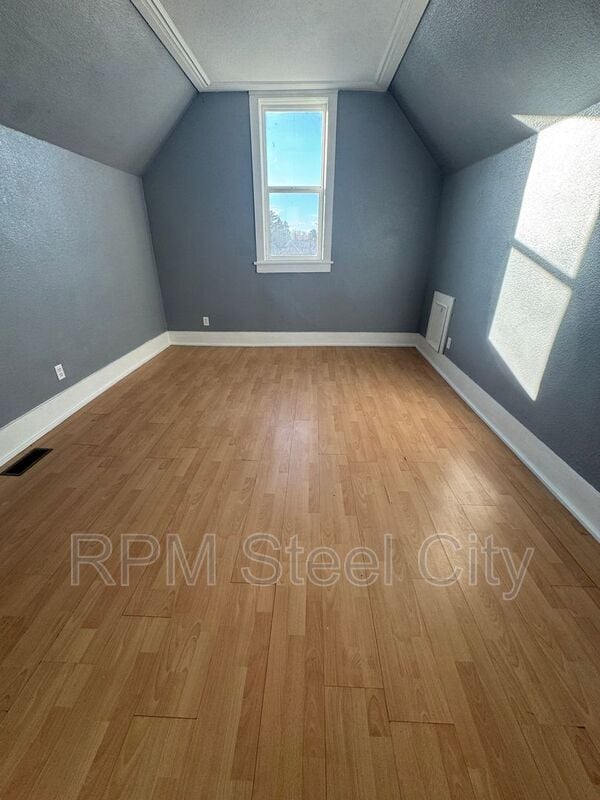 Building Photo - 908 Spruce St