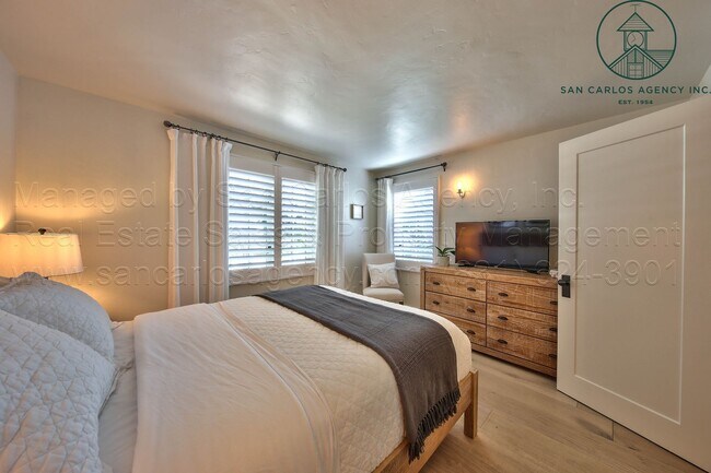 Building Photo - "Mi Casa by the Sea" Three Bedroom Unparalleled Golden Rectangle Rental Opportunity