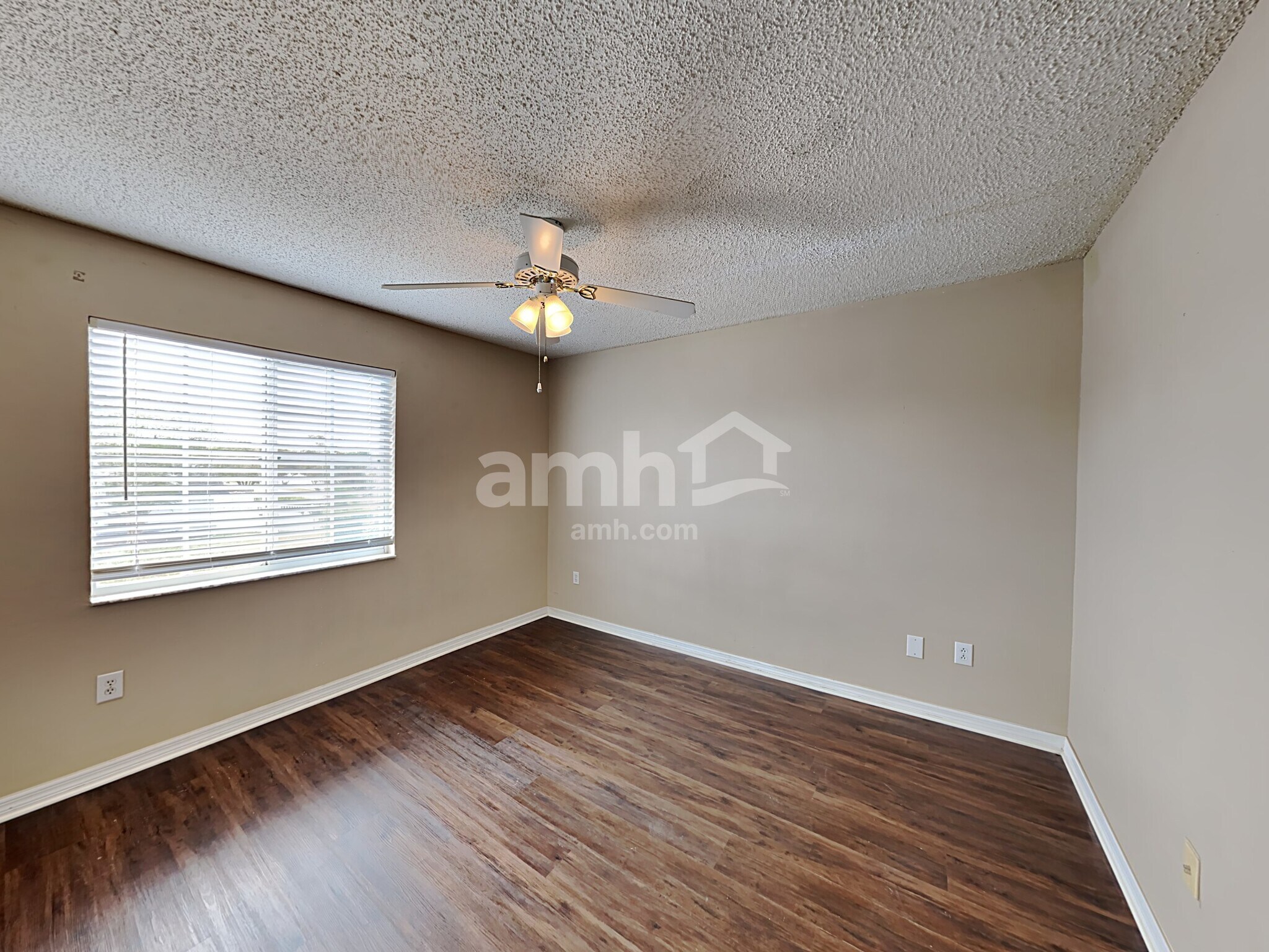 Building Photo - 1101 Blufield Ave