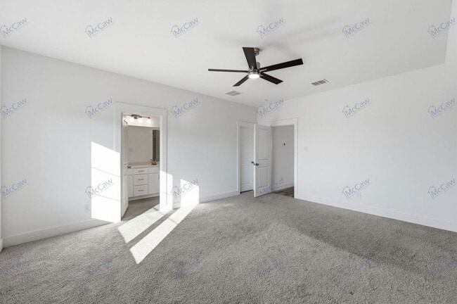 Building Photo - 1409 Silver Marten Trl