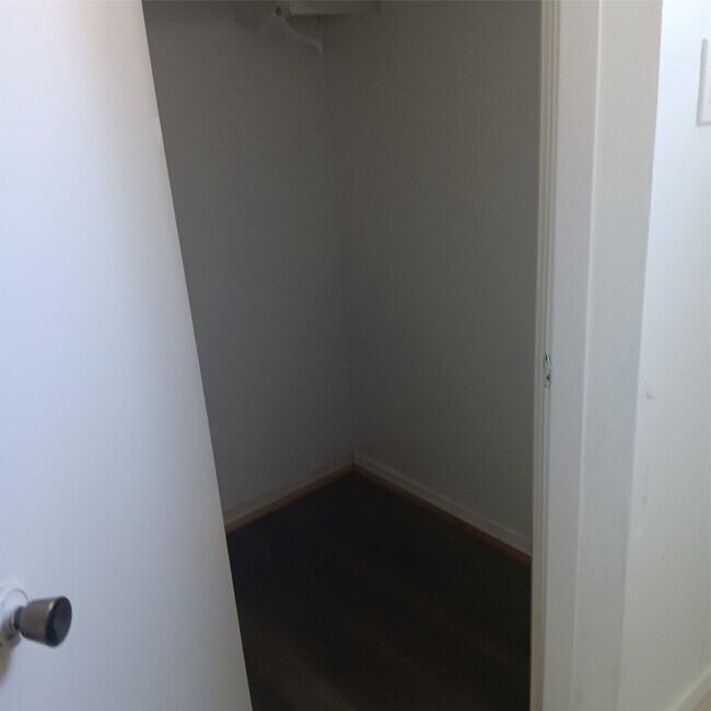 Building Photo - 14114 Old Village Ln