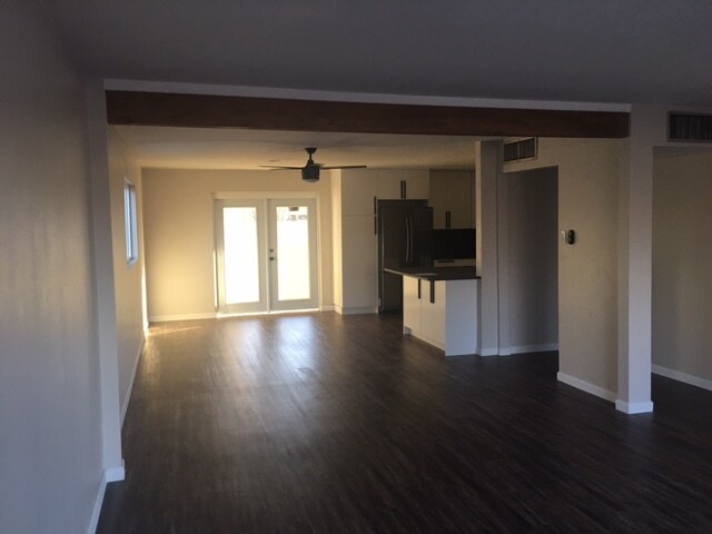 Building Photo - 8335 E Sells Dr