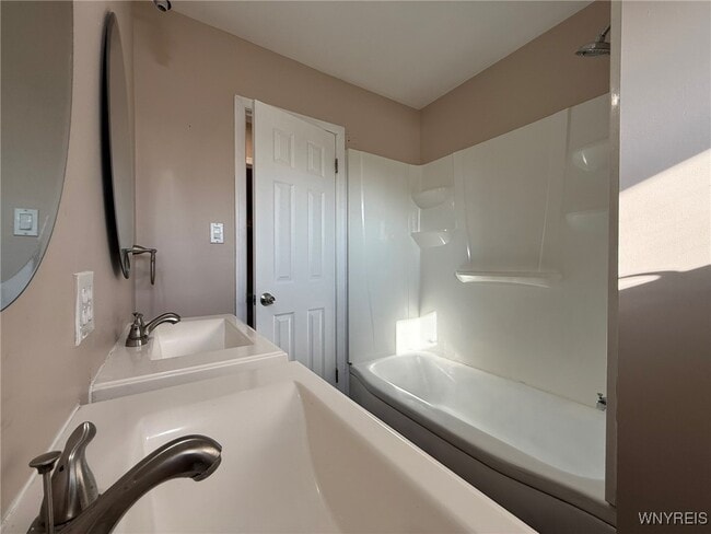 Building Photo - 107 Revere Rd