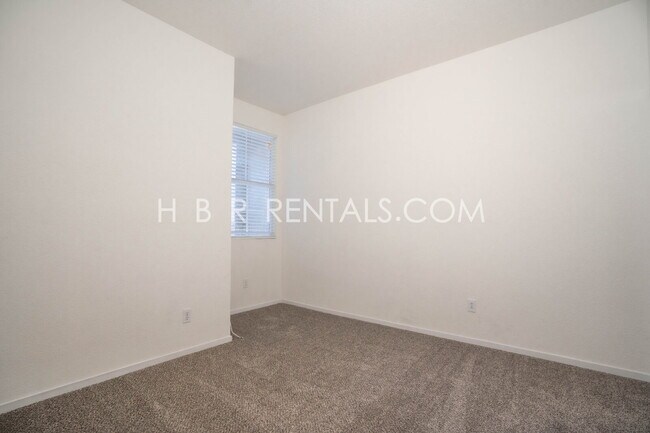 Building Photo - Charming 3-Bedroom Home with a Beautiful Pool in Lathrop! *POOL SERVICE INCLUDED*