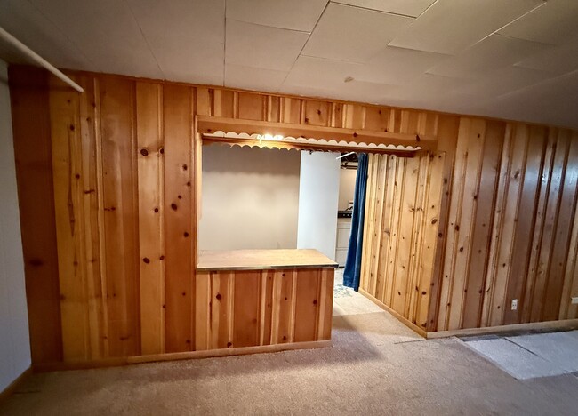 Building Photo - 8 N Harrison St