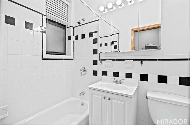 Building Photo - 1 bedroom in New York NY 10012