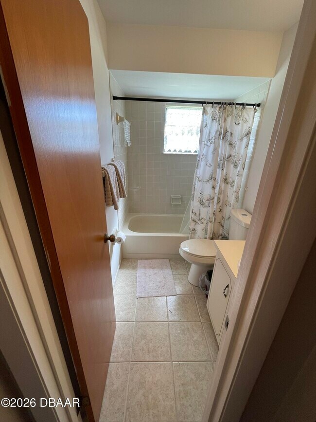 Building Photo - 1000 Egret Ct