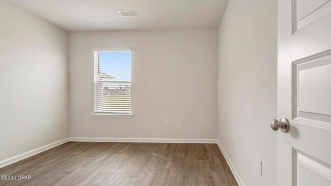 Building Photo - 120 Ryder Ln