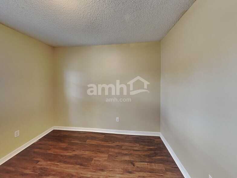 Building Photo - 12519 Dawn Vista Dr