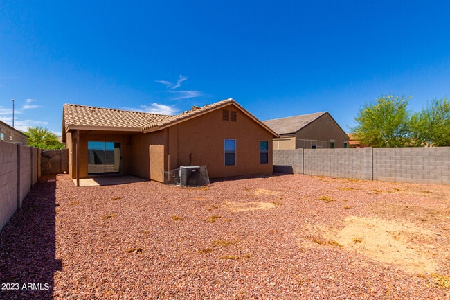 Building Photo - 36532 W Barcelona Ln