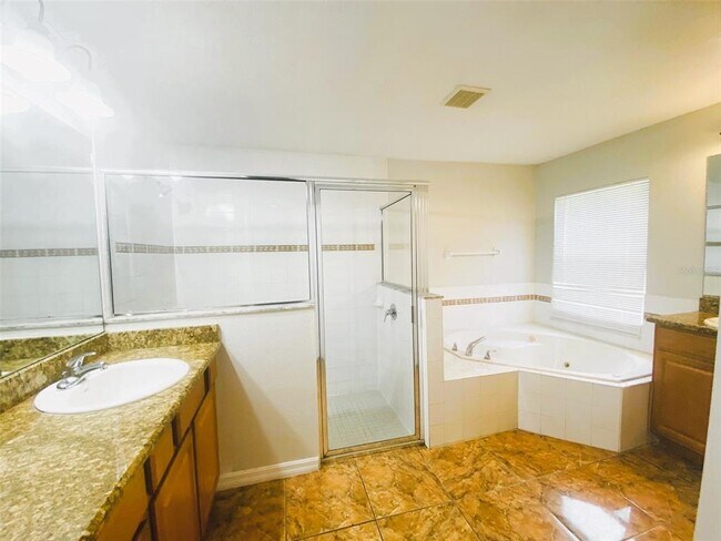 Building Photo - 423 Disston Ave