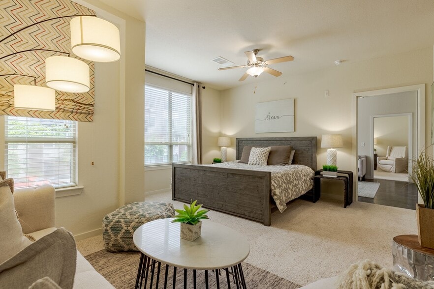 Primary Photo - Park Avenue Lofts