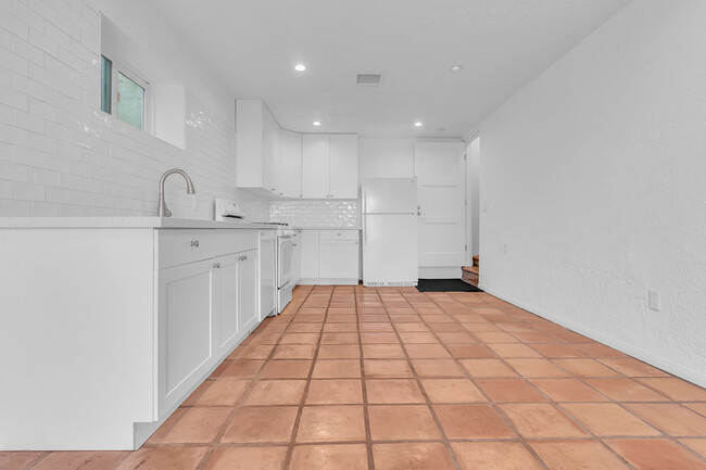 Building Photo - 3426 S Carolina St