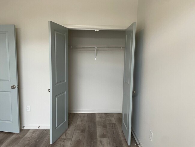 Building Photo - 3023 Cedar Creek Ln