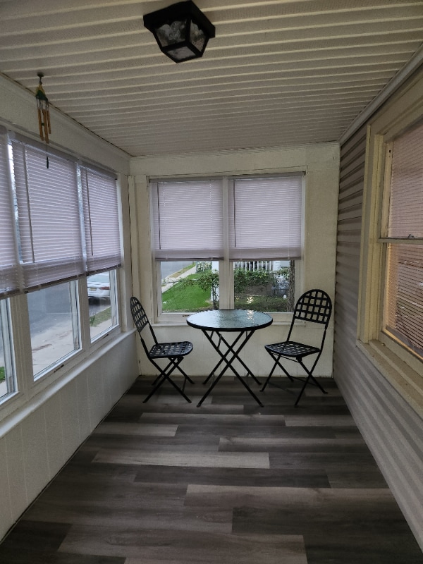 Building Photo - 1404 Monroe Ave