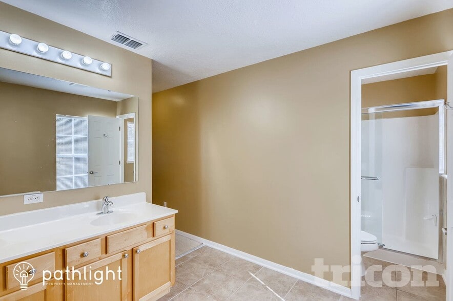 Building Photo - 546 Granite Cir