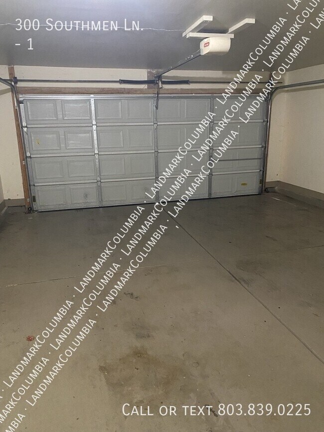 Building Photo - 300 Southmen Ln