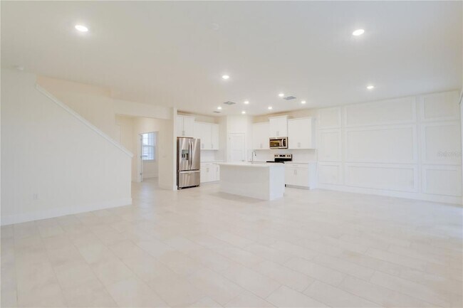 Building Photo - 5212 SW 40th Cir