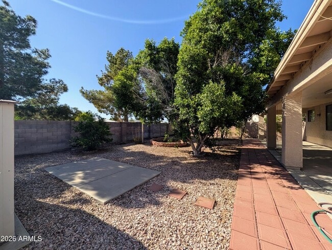 Building Photo - 6416 N 78th Ln