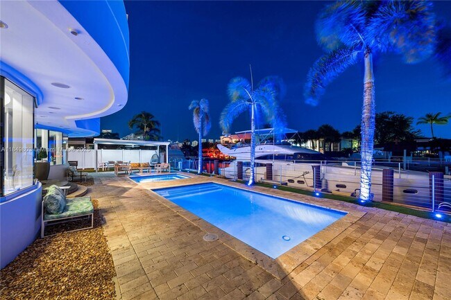 Building Photo - 3344 NE 167th St