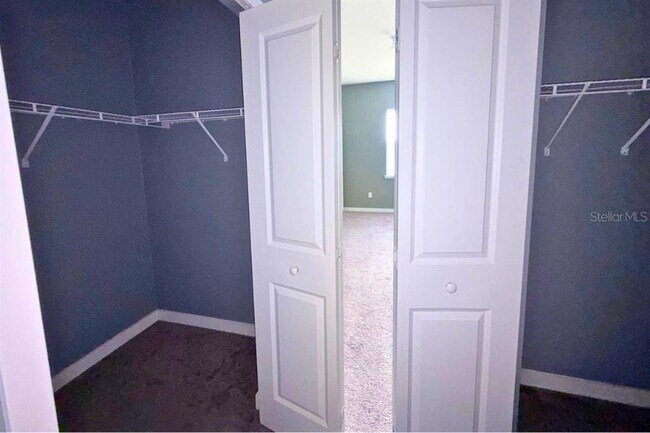 Building Photo - 2702 Scarborough Ct