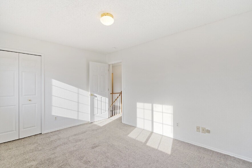 Building Photo - Spacious 6BR Home with Finished Basement –...
