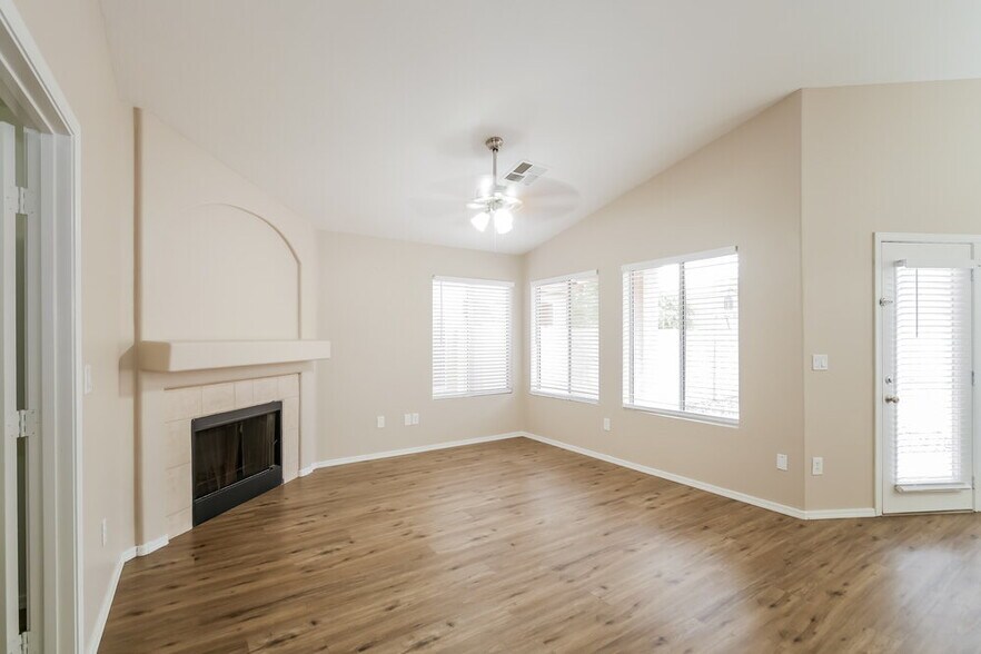 Building Photo - 1434 E South Fork Dr