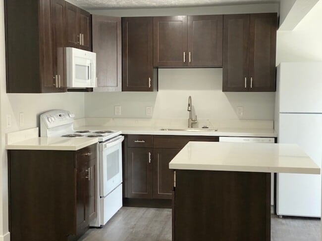 Building Photo - 1163 Buccaneer Dr
