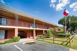 Building Photo - Victoria Garden Apartments