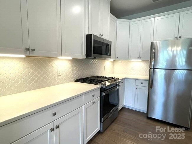 Building Photo - 10476 Dalton Woods Ct NW