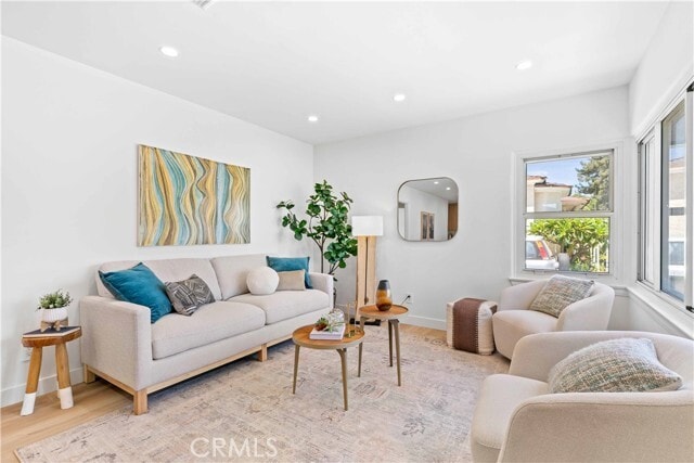 Building Photo - 2105 Pass